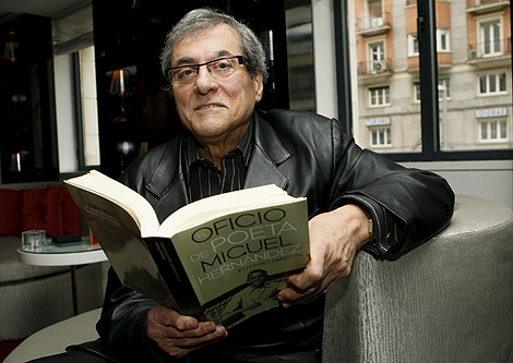 El oficio de poeta : Miguel Hernández
