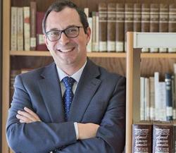 Entrevista a Juan Mesa Sanz Decano de la Facultad de Filosofía y Letras alquiblaweb.com